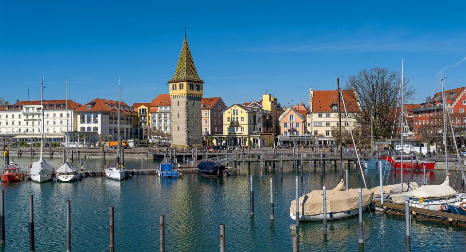Lindau am Bodensee Segelboote vor der Stadt Lindau